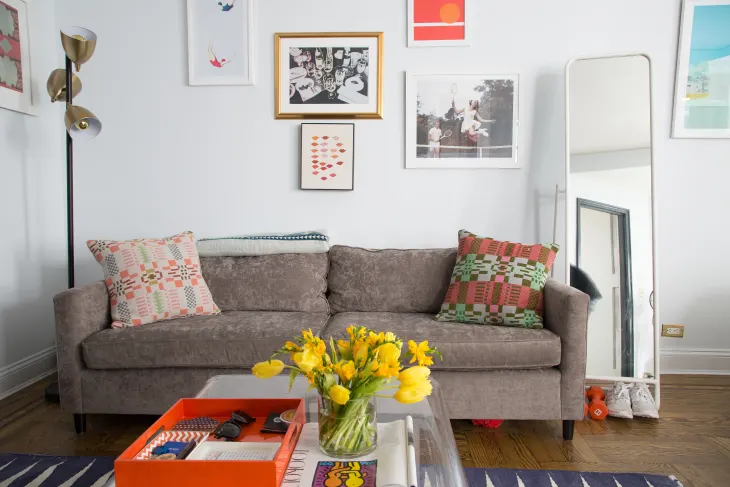 12 Unstoppable Tips for Having a Clean-living Room - Cleaning Services